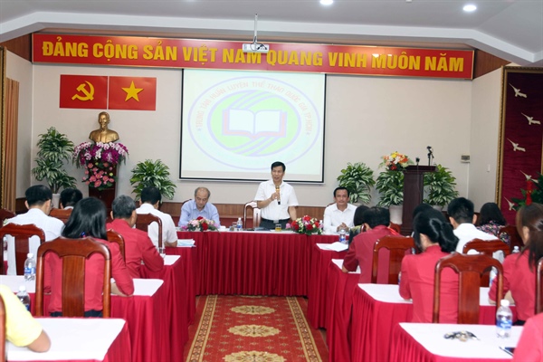 27443Bộ trưởng Nguyễn Ngọc Thiên làm việc với Trung tâm HLTTQG TP HCM