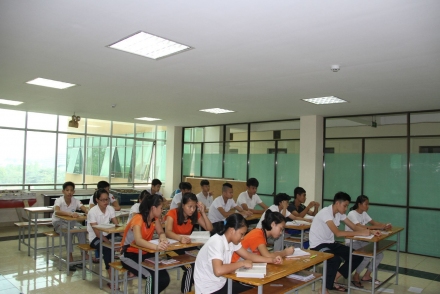 Lớp học văn hóa cho vận động viên