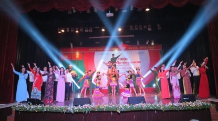 Chi bộ Trung tâm đạt giải Nhất (bảng 1) tại Hội thi Tốp ca chủ đề “Vang mãi bản hùng ca Điện Biên”.