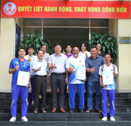 Đội tuyển Karate quốc gia Lào tập huấn tại Trung tâm Huấn luyện thể thao quốc gia TP. Hồ Chí Minh.